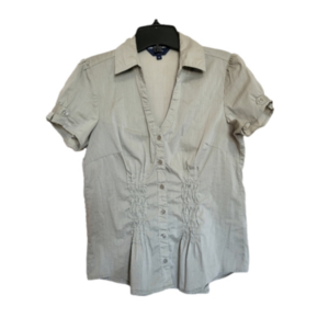 Reitmans Petites Button Down Light Green V-neck Ruffled Short Sleeves Top